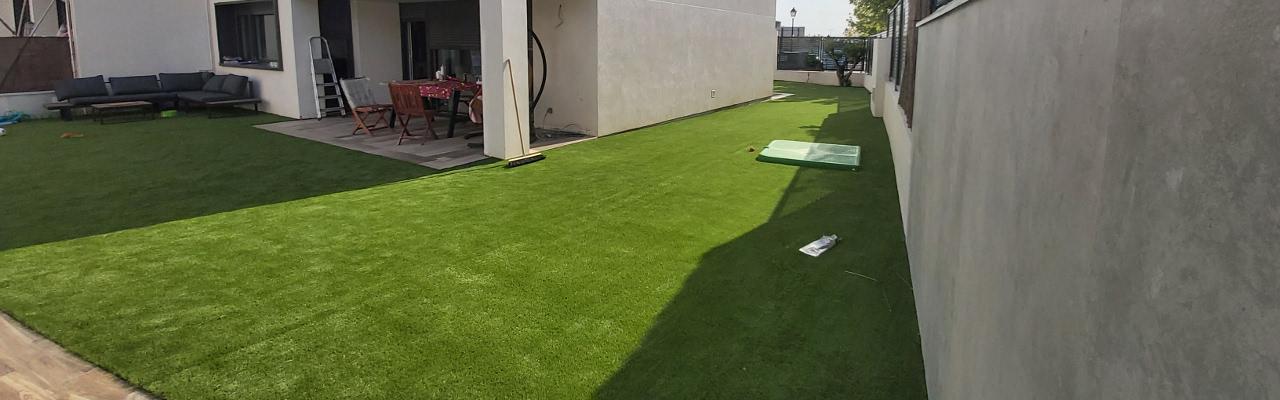 Césped artificial para negocios en Madrid